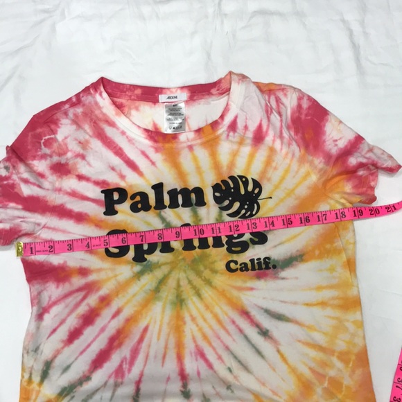 🆕Tie Dye Palm Spring Short Sleeve Tee - Picture 6 of 7